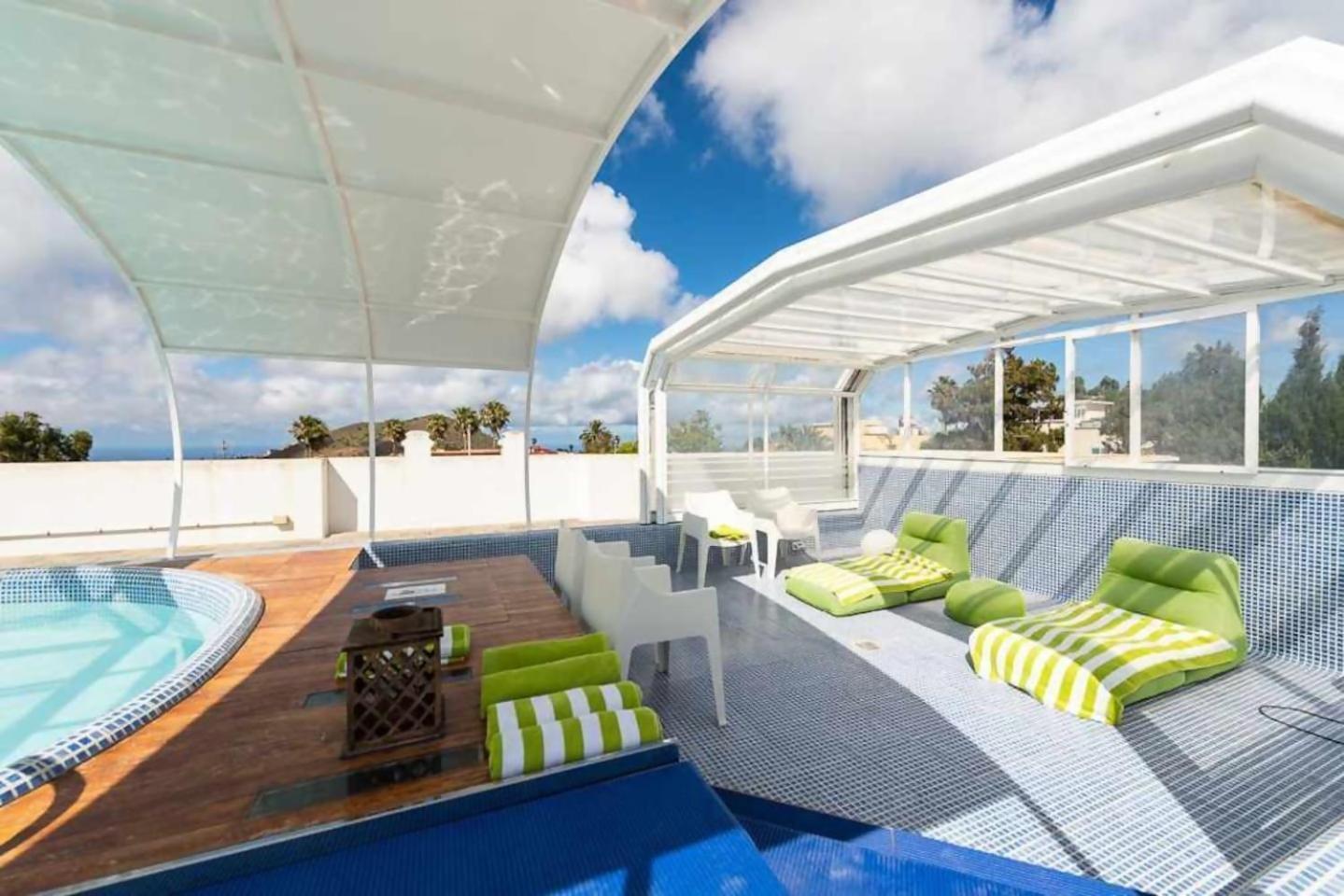 Amplia Villa De Lujo Con Piscina Climatizada Las Palmas de Gran Canaria Extérieur photo